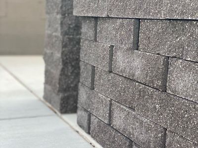 BLACK RETAINING WALL BLOCKS 6x4x16