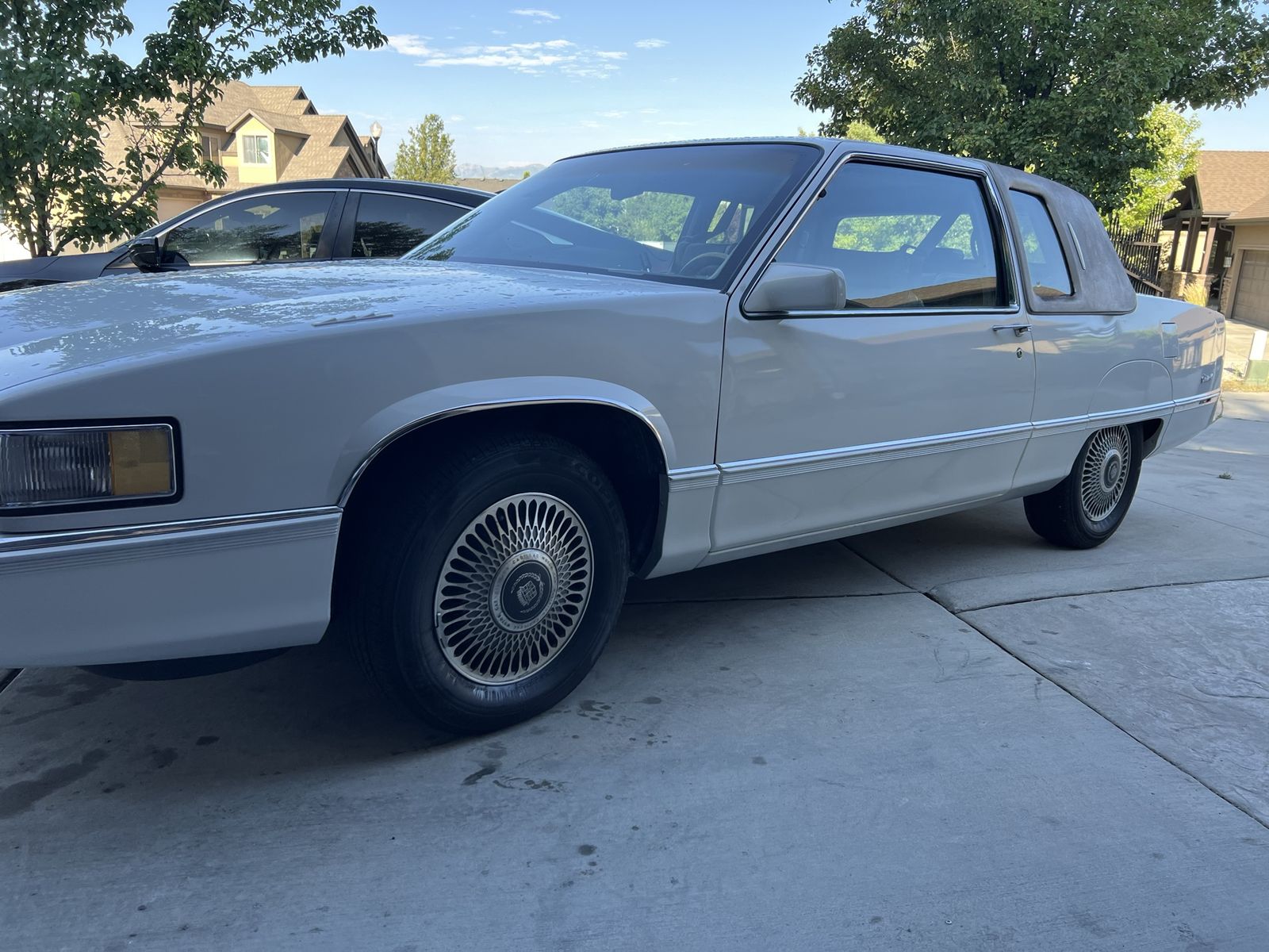 1989 Cadillac Fleetwood D'elegance