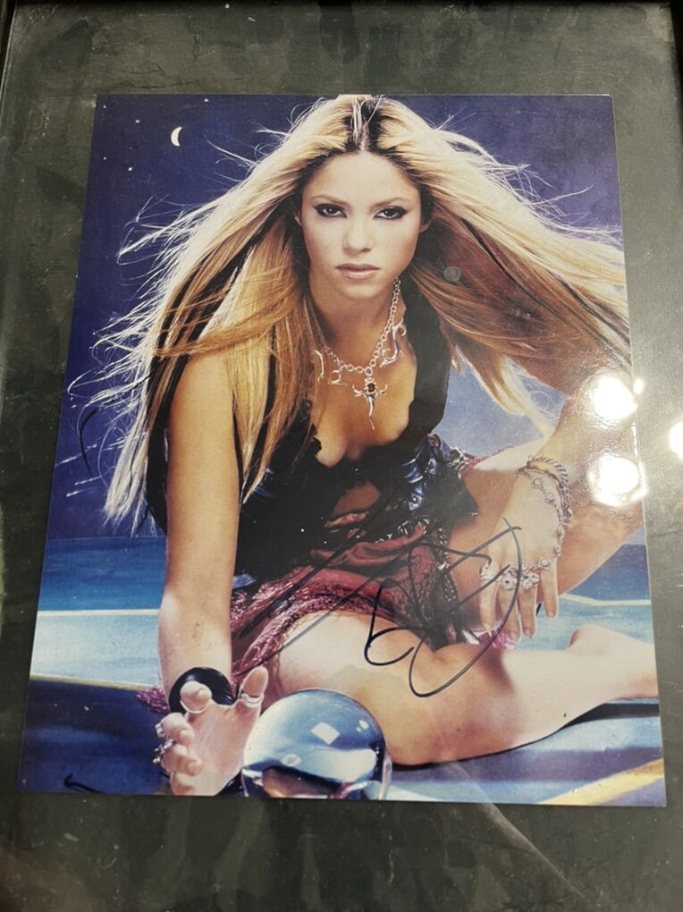 Autographed Photo of Shakira Hand signed Original