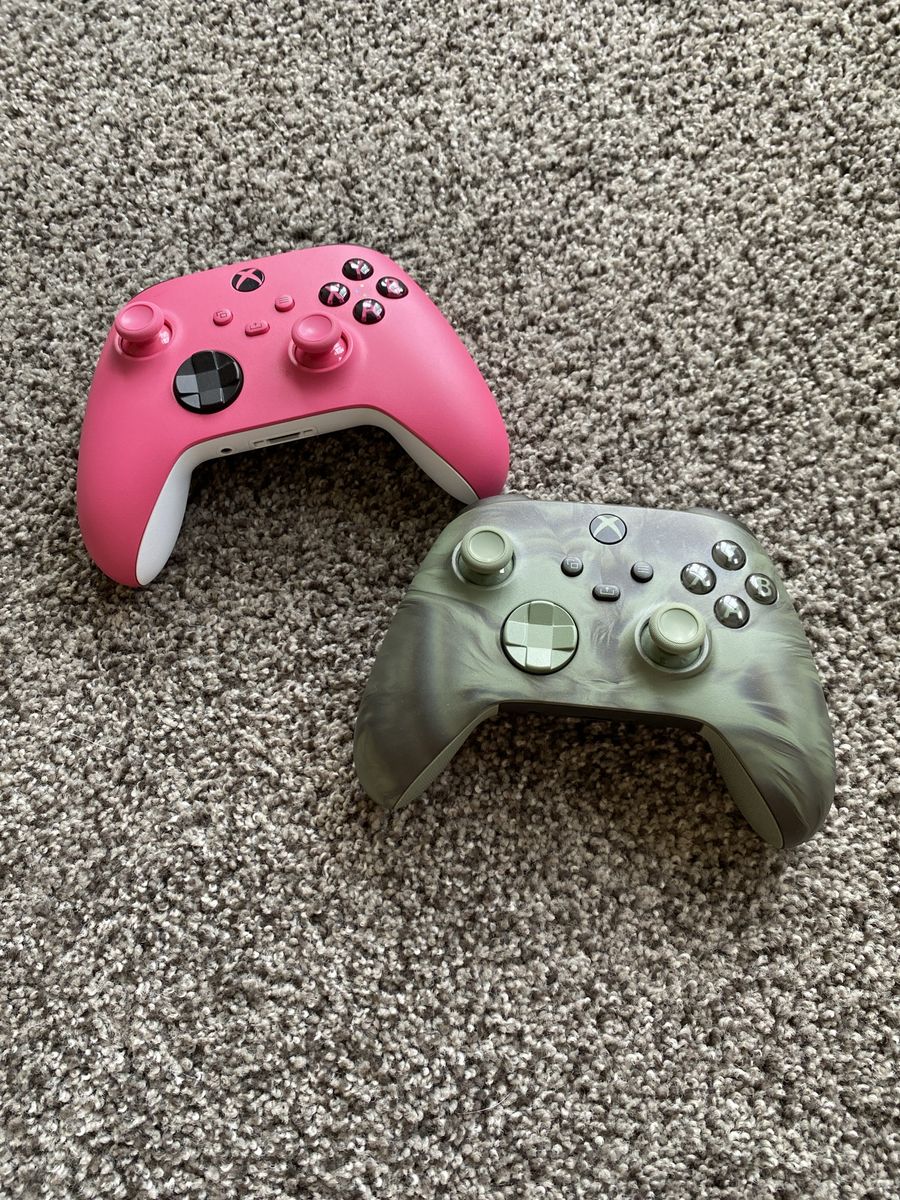 Xbox Series X Controllers