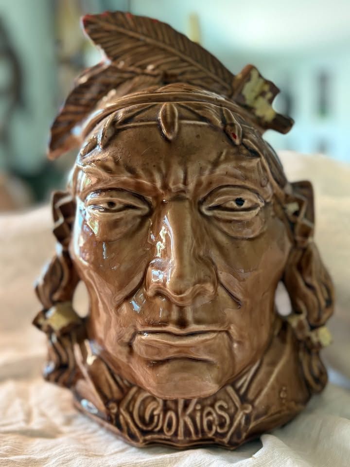 Vintage 1954 McCoy Pottery Chief Pontiac Indian Head Cookie Jar - USA