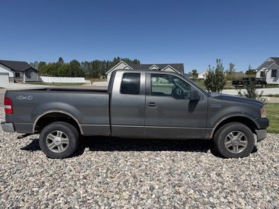 2005 Ford F-150 SuperCab 4x4 - Gray Pickup Truck