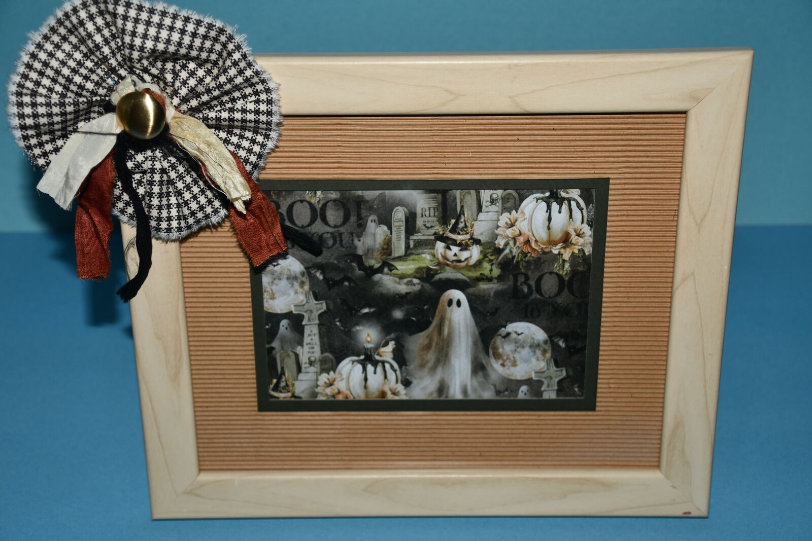 CUTE HALLOWEEN PICTURE in FRAME ~ 10" x 12" FRAMED ~ DECOR