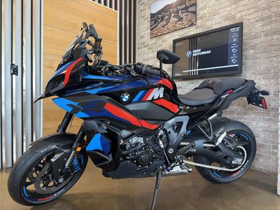 2026 BMW M 1000 XR