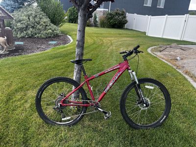 Kona Cinder Cone 16” small medium