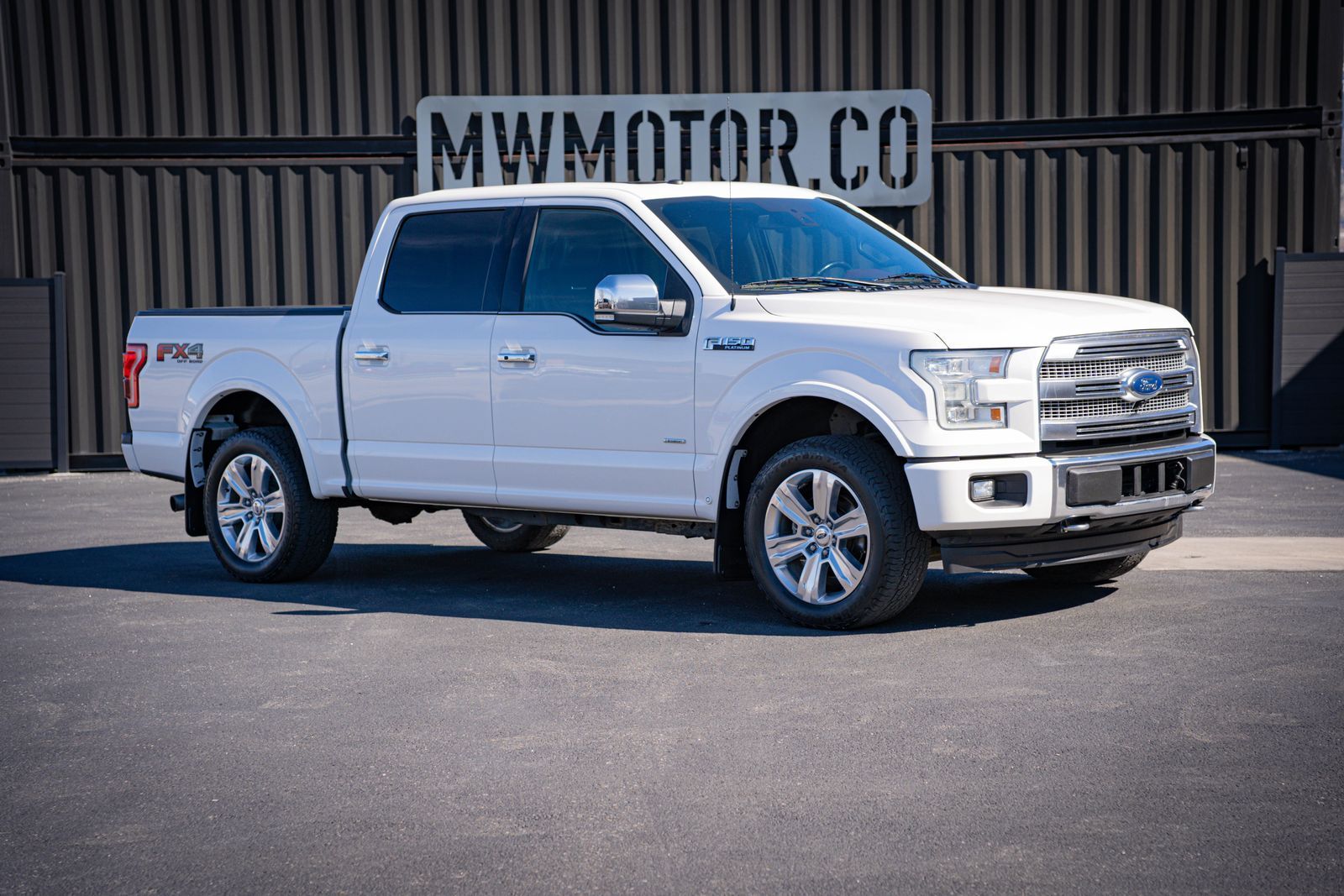 2017 FORD F150 Platinum