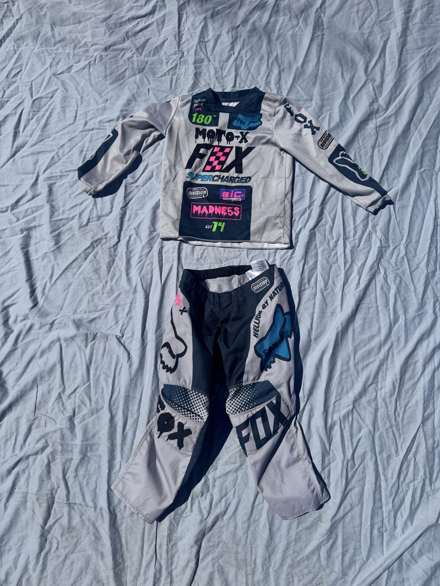 Fox Racing 180 Moto-X Dirt Bike Jersey (Size Kids M) & Pants Youth (Size 5) Gray/Black/Pink Set - $40