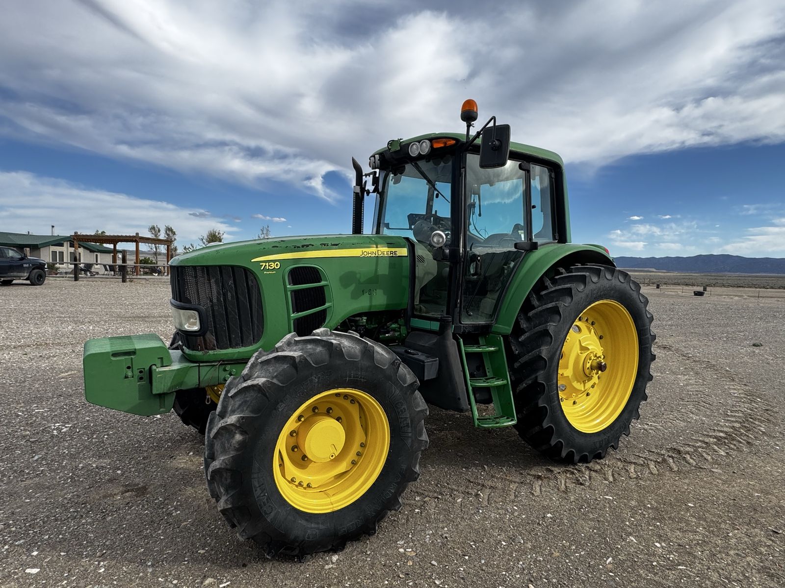 John Deere 7130 Premium Tractor , Excellent Condition, Farm Equipment