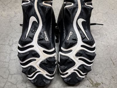 Nike Alpha Menace Youth Cleats Size 3.5Y