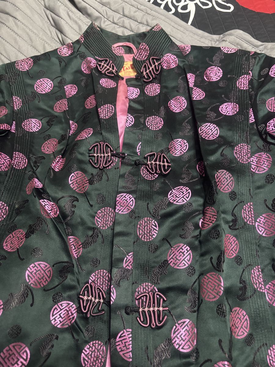 Vintage Ying Tai Co Black & Pink Silk Chinese Frog Button Jacket