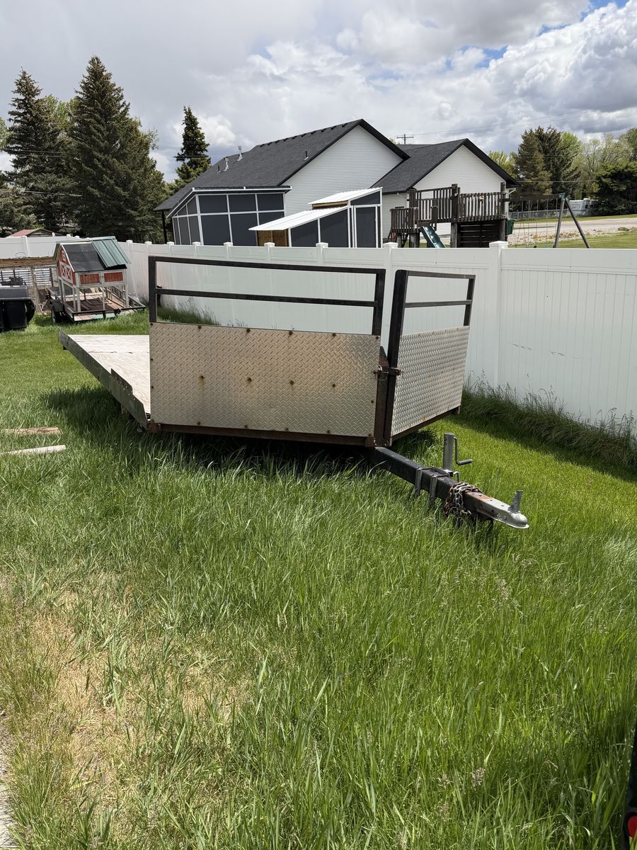 Drive off Snowmobile trailer
