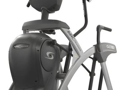 Cybex 771 AT Total Body Arc Cardio Fitness Trainer