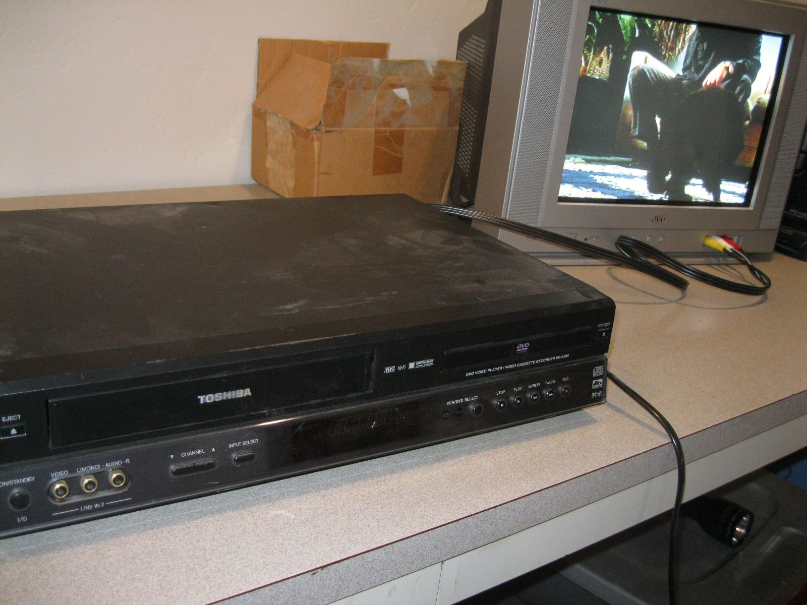Toshiba DVD/VCR Combo