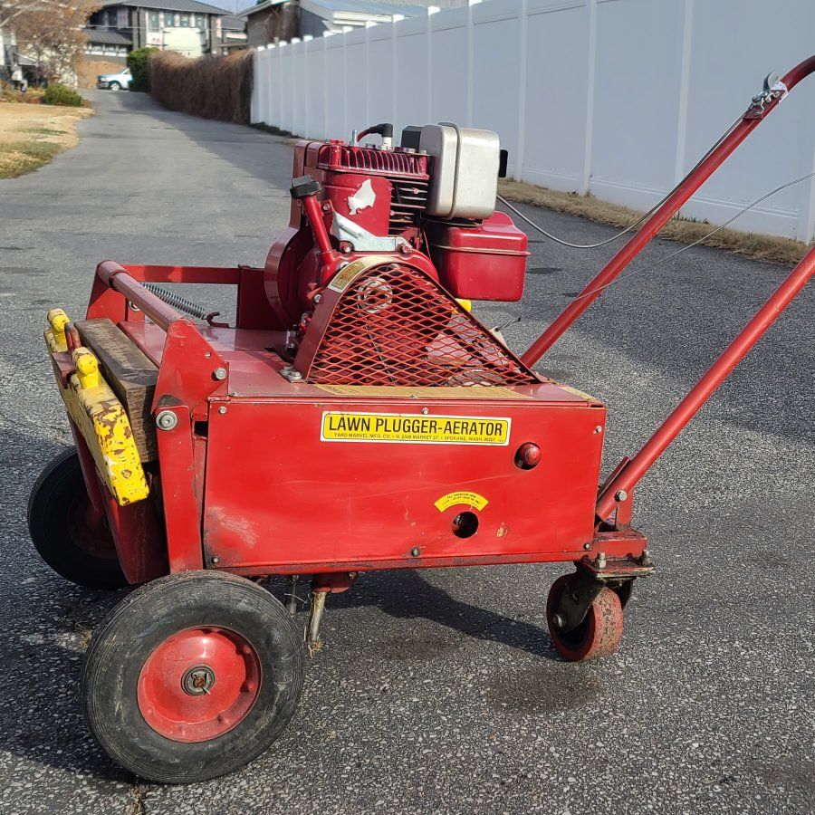 Yard Marvel Lawn Plugger / Aerator – 5HP Briggs