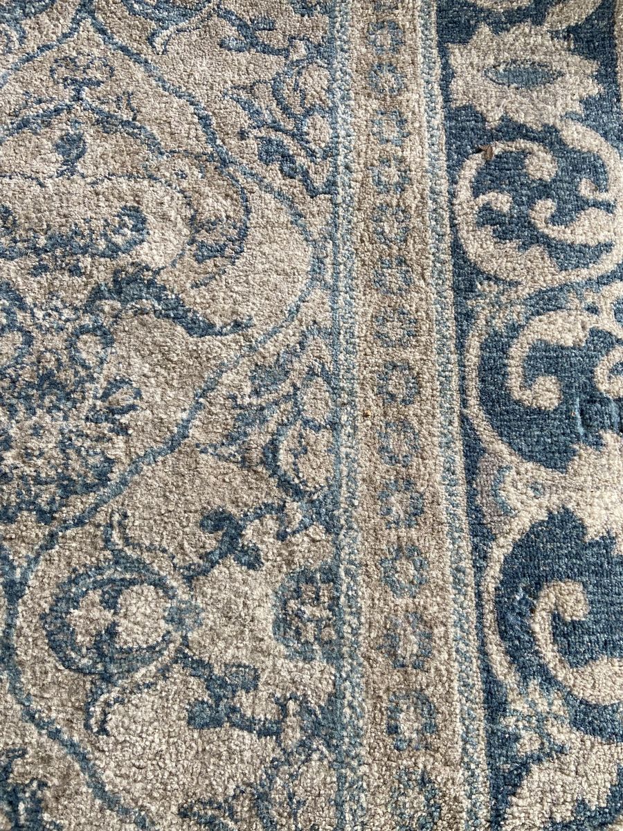 8’x10’ area rug