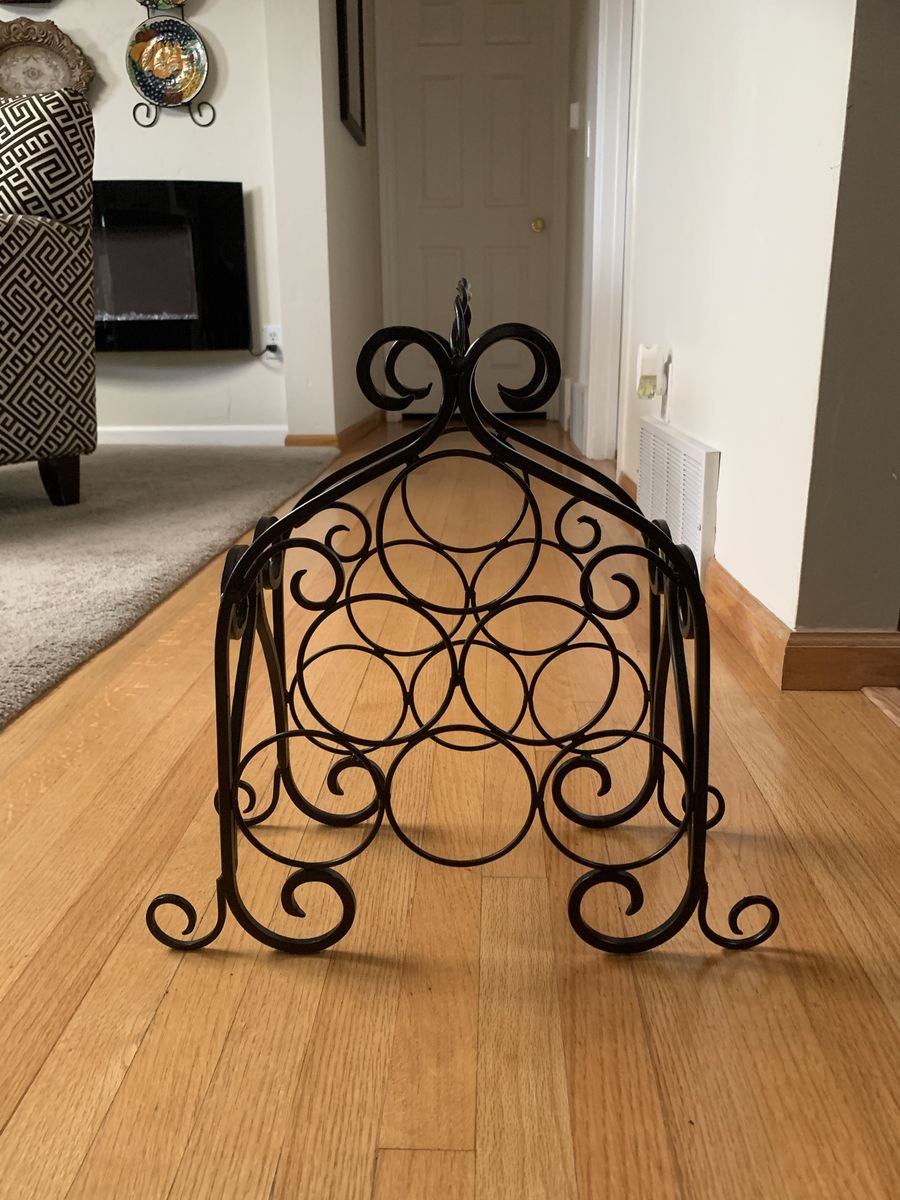 Scrolled Iron 6 Bottle Wine Holder