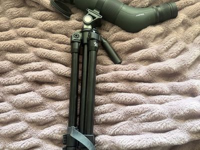 Vortex Diamondback HD 20-60x85mm Angled Spotting Scope with Tripod