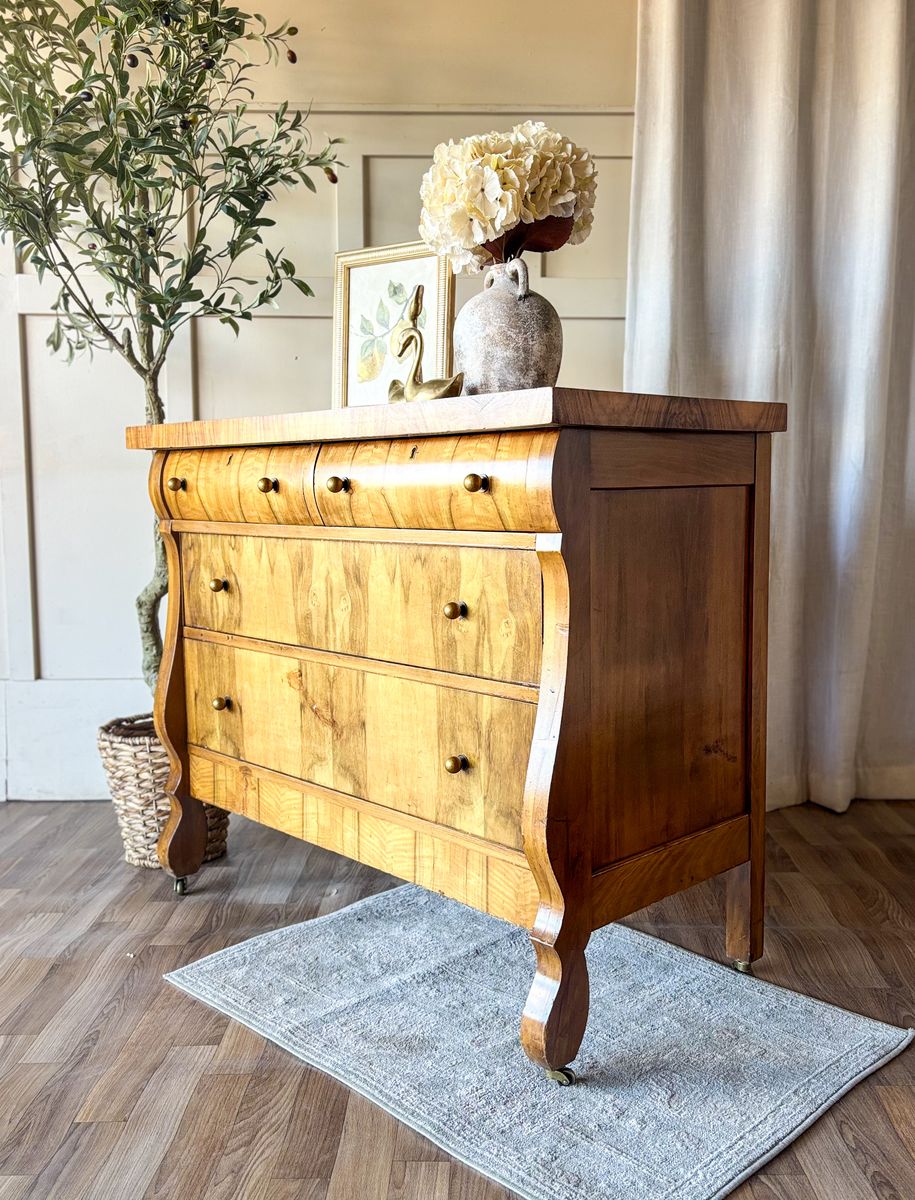 *FREE DELIVERY* Antique Flame Wood Dresser
