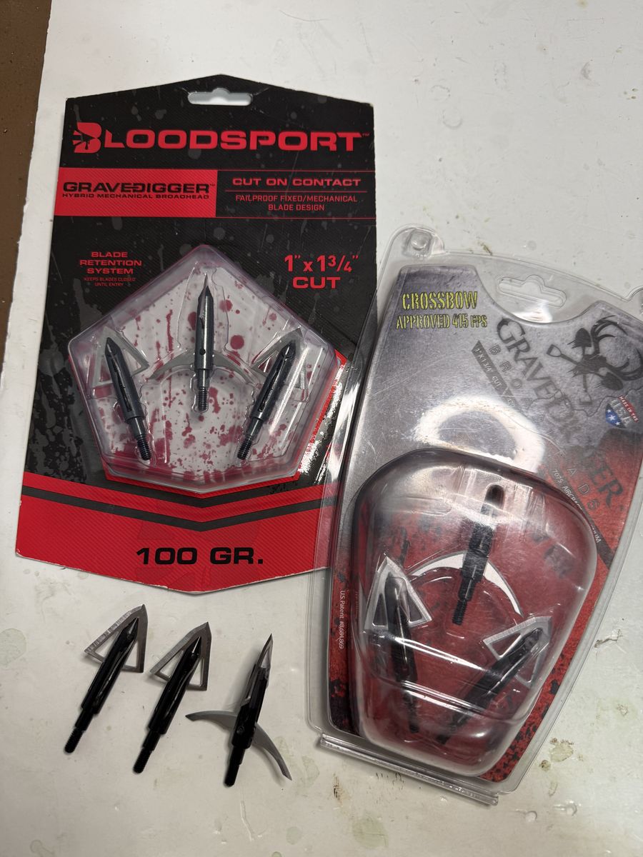 (9) Bloodsport Gravedigger Broadheads 100 Grain
