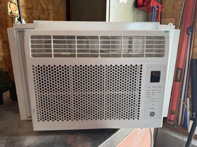 GE Window Air Conditioner Unit - White