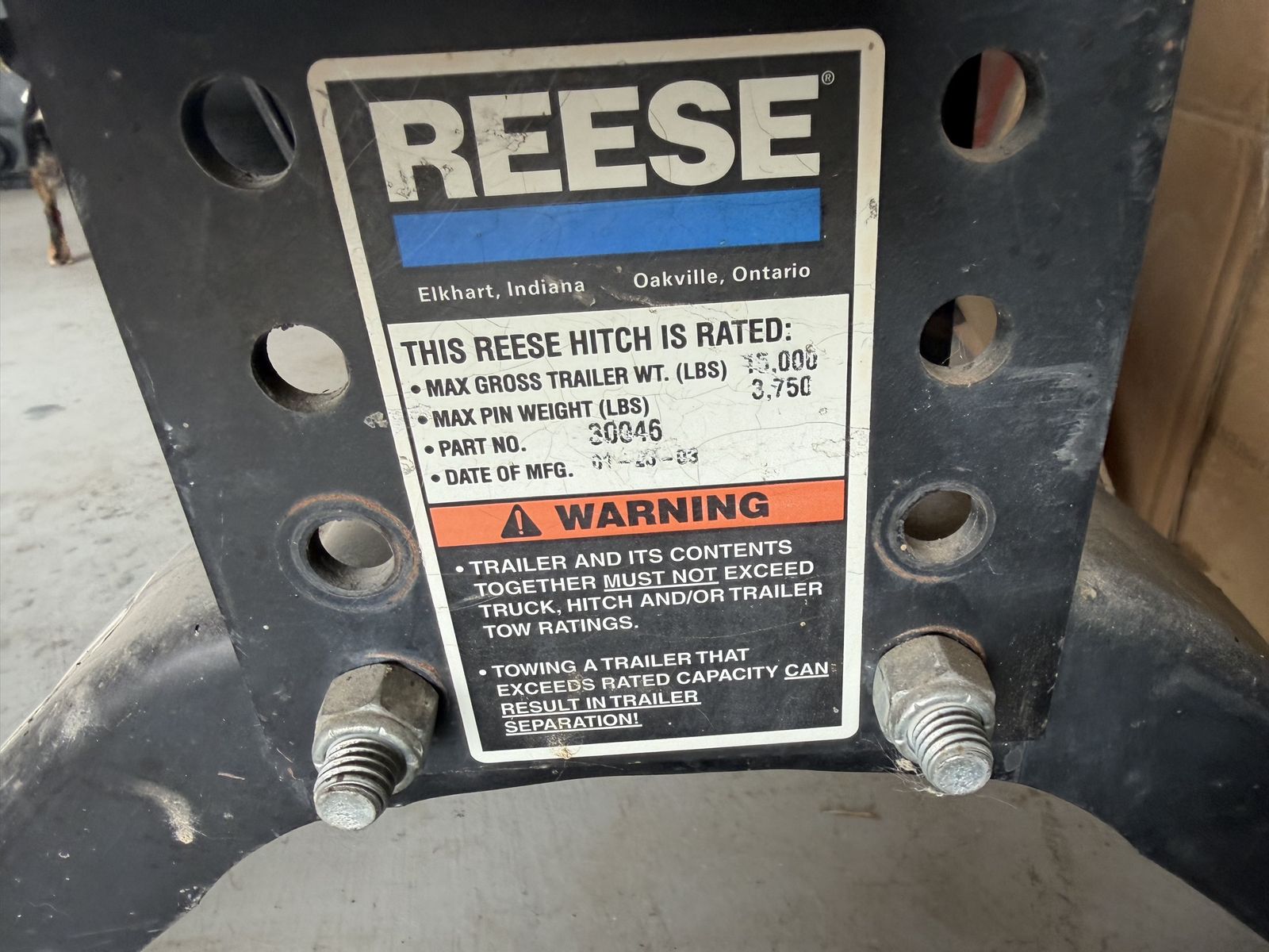 Reese 15k Fifth Wheel Trailer Hitch - 15,000lb Max Gross Trailer Weight, 3,750lb Max