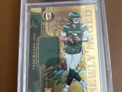BYU ROOKIE 2021 Panini Gold Standard Zach Wilson Rookie Autograph Patch Card Beckett Authentic #32/299 & NFL Jersey Swatch