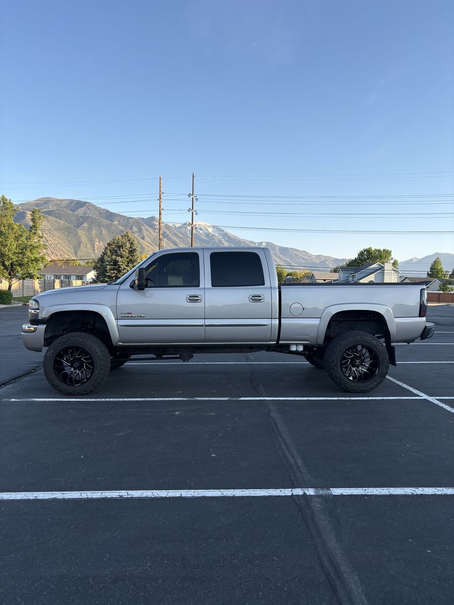 2005 GMC 2500 K2500