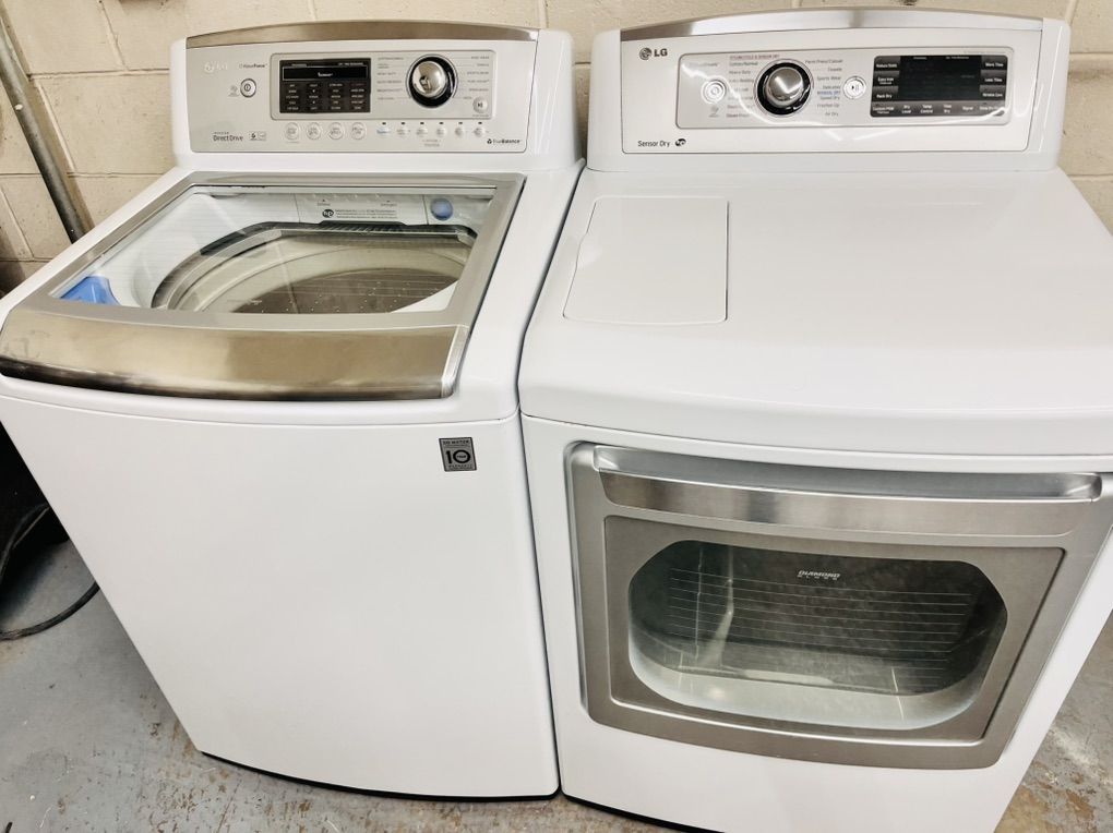 Lg Super Capacity Washer And Dryer SeT