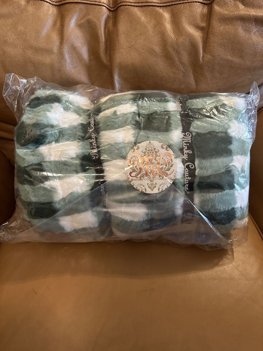 Minkey Couture Adult Blanket