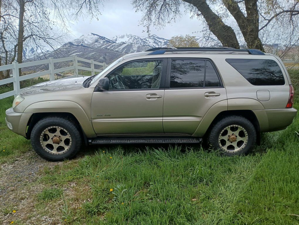 2004 Toyota 4Runner SR5