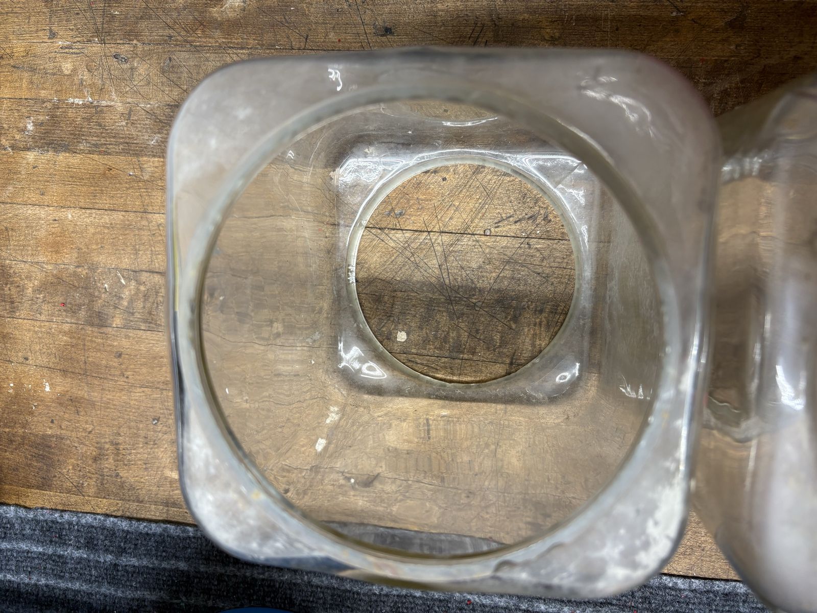 Main image 6
