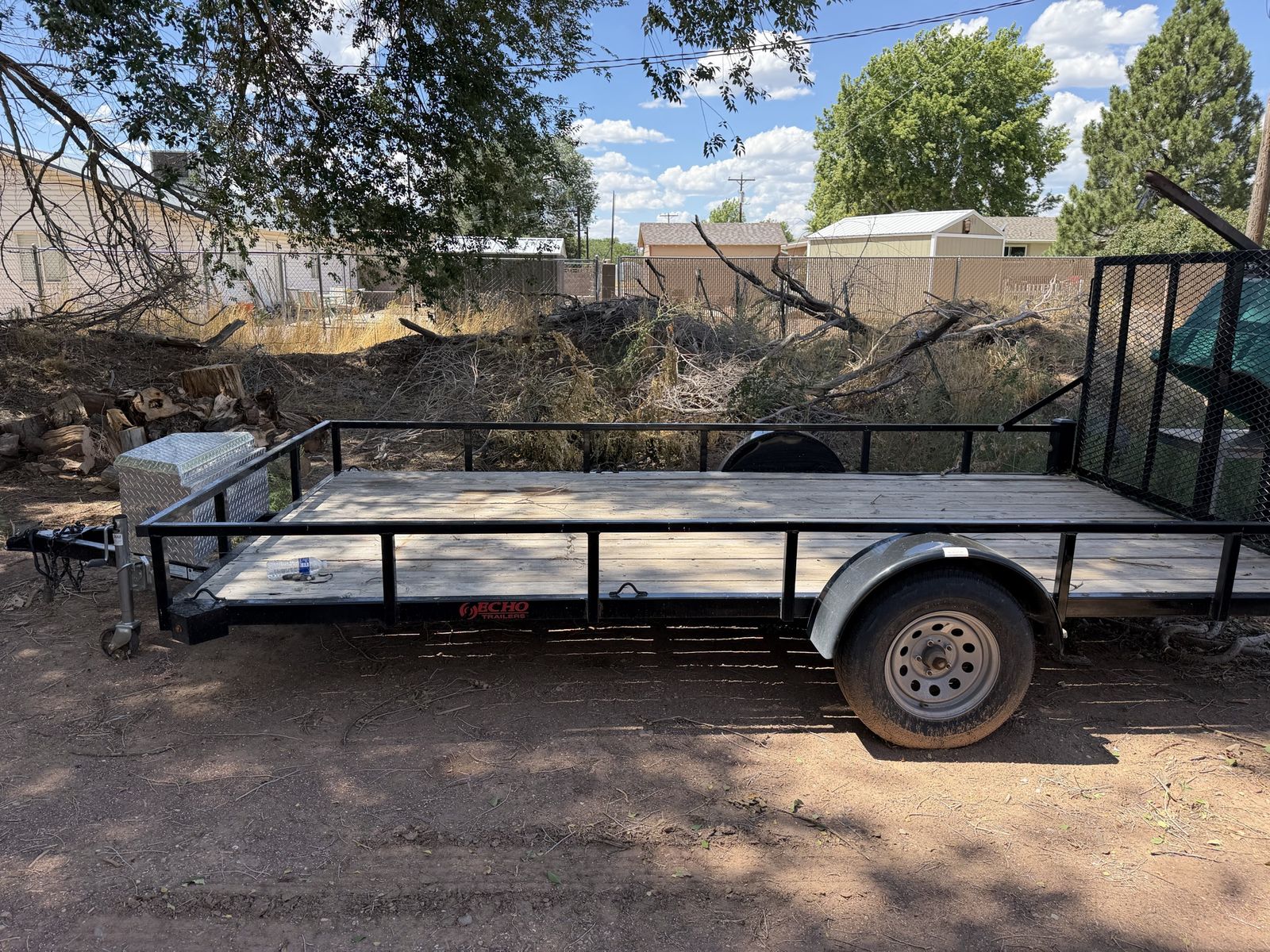 Sxs trailer 