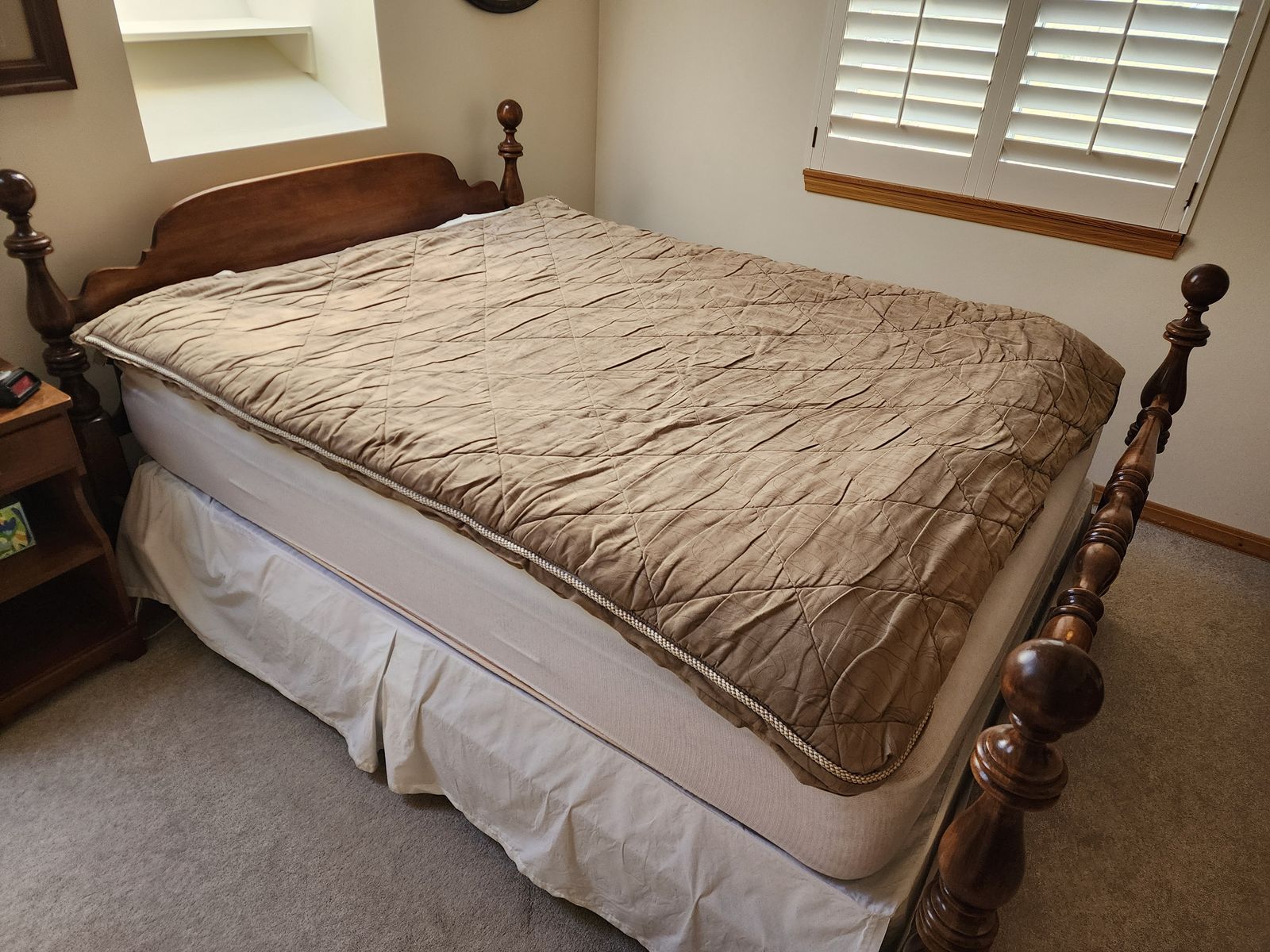 Travasak Queen-Size All-Season Sleep System - Removable Sheets for RV/Boat/Guest Bed