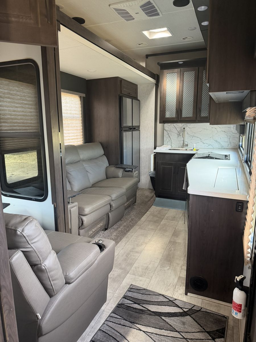 2021 Grand Design Momentum G-Class 393G Toy Hauler