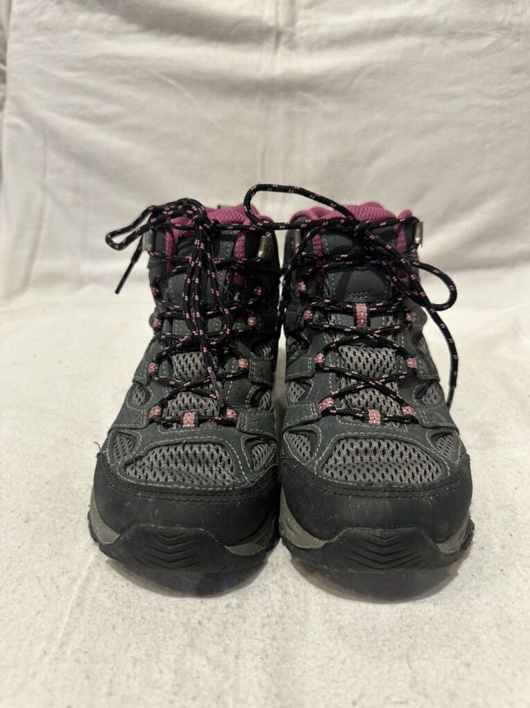 Merrell Youth Size 3 Gray/Plum WP Hiking Boots