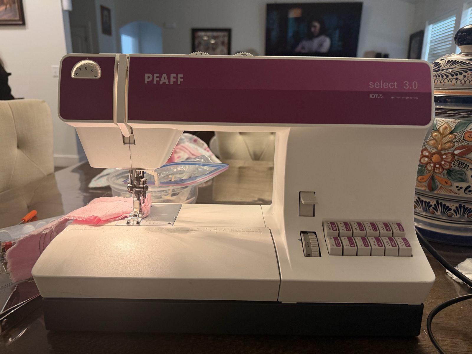 Pfaff Select 3.0 Sewing Machine with IDT System
