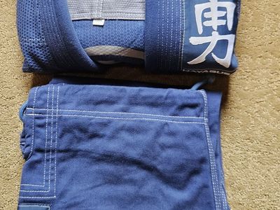 Hayabusa Goorudo 3 Gold Weave Jiu Jitsu Gi, Size A3