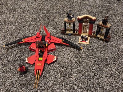 Lego Ninjago Kai Fighter 70721 and Overwatch 75971