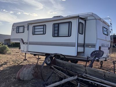 Clean 1995 Carriage Carri Lite 29' Fifth Wheel Camper
