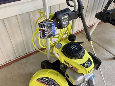 Ryobi 3000 PSI 2.3 GPM Gas Pressure Washer with Honda GCV160 Engine & 15" Surface Cleaner