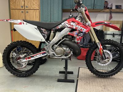 2006 cr250r like new