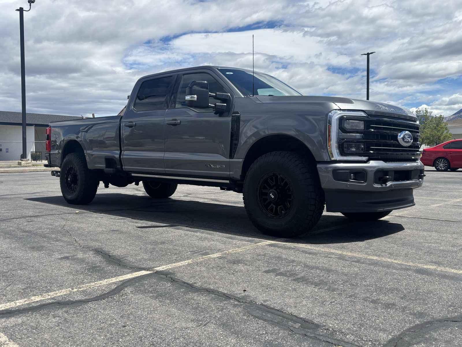 2025 Ford F-350 Platinum