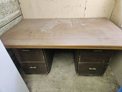 Workshop desk