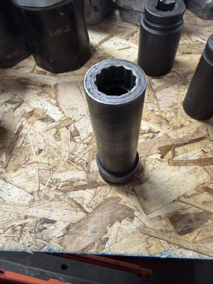 Genuine Caterpillar 124-0662 C15 Head Bolt Socket 3/4"