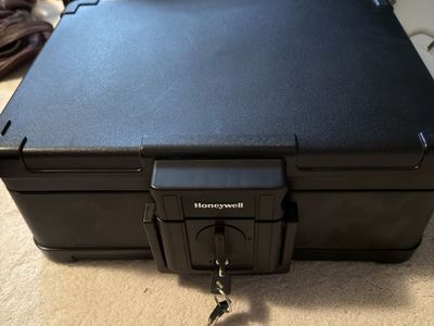 Honeywell safe box