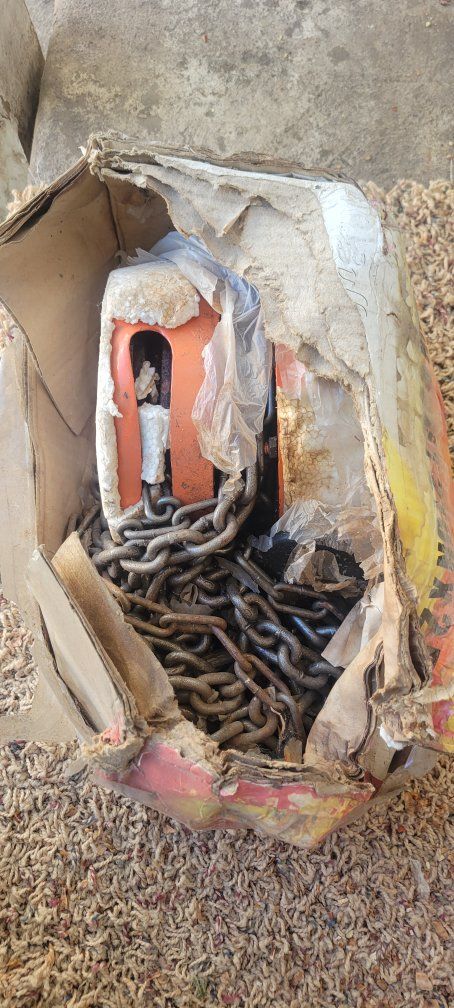 Chain hoist 2 ton
