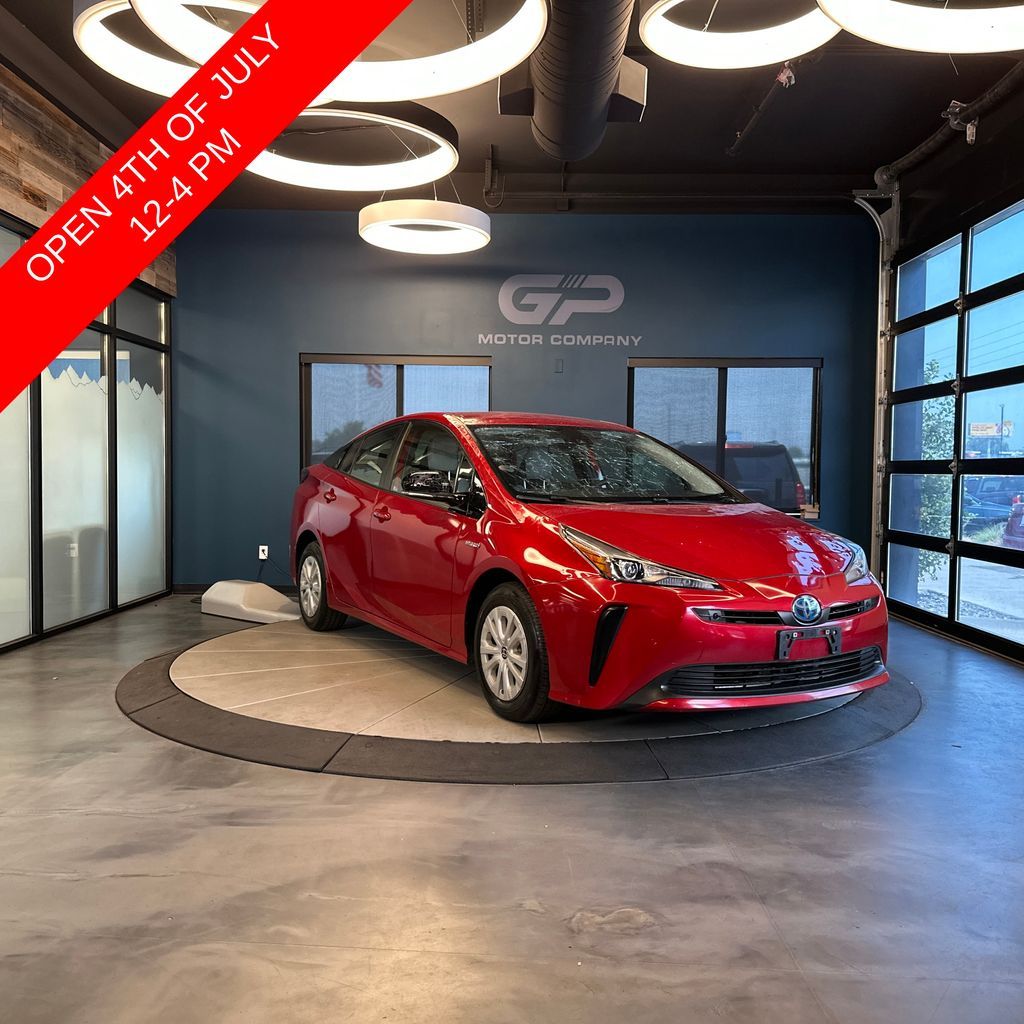 2019 Toyota Prius LE