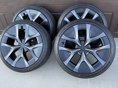 Tesla Model Y Performance 21" wheels & tires brand new Aracnid 2.0 2026 275/35r21 255/35r21 Hankook