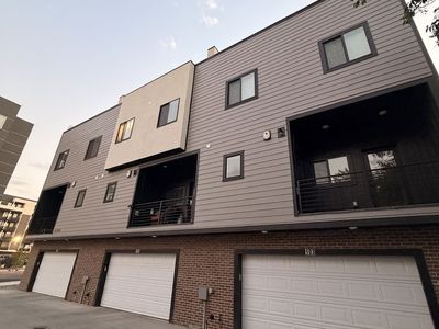 New townhome with rooftop patio for rent! Move-in special $1500 off first month rent and $1500 off deposit.