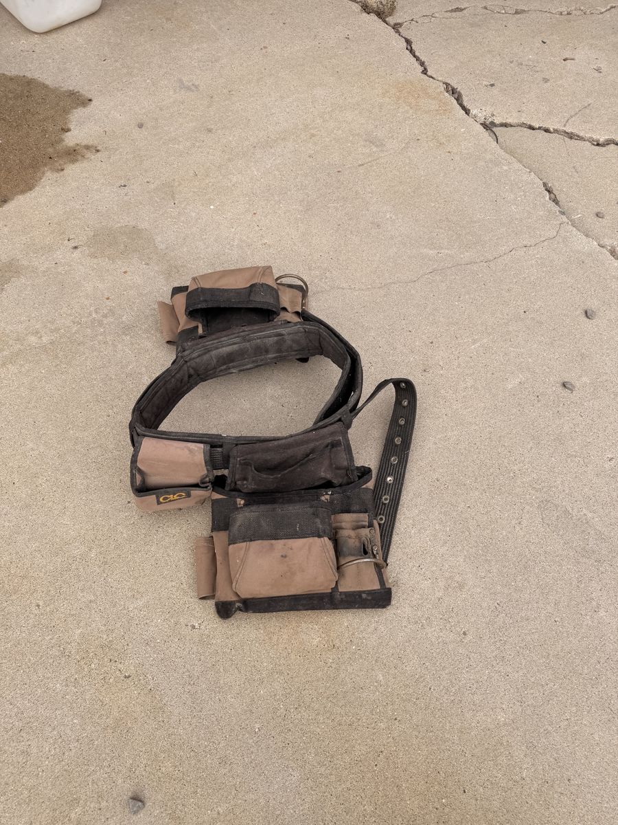 Carpenters tool belt
